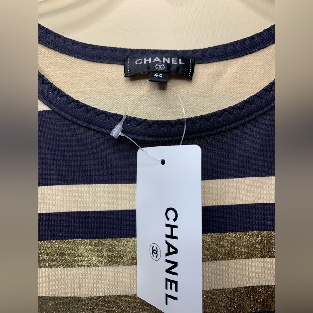 Chanel navy / gold striped top with short sleeves and gold buttons. FR 46- US 14 - Picture 6 of 9